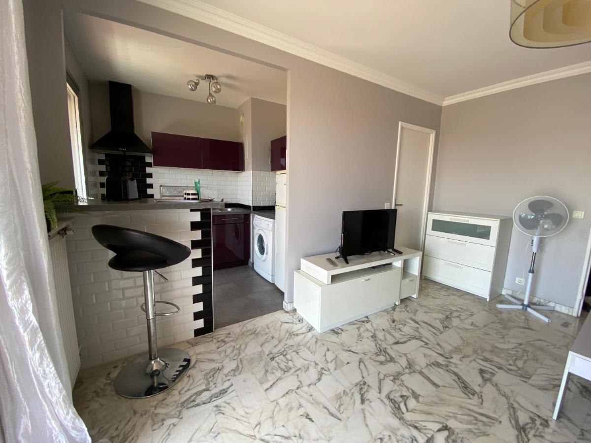 Stylish Modern Beach Studio Nice Exterior foto